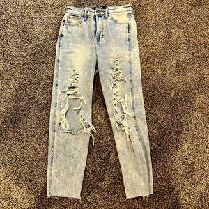 hollister california jeans, size 0 short, W24, L25, ultra high rise mom jean